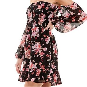 Medium Juniors' Lily Rose Long Sleeve Off-The-Shoulder Smocked Dress